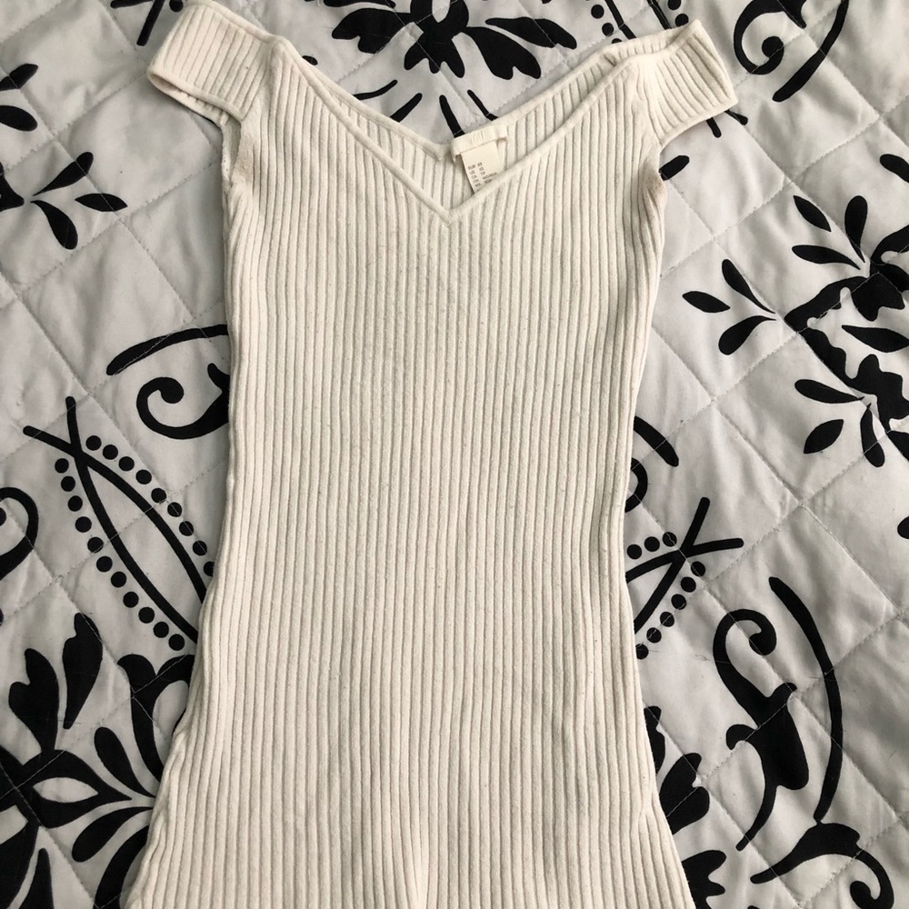 White ribbed tank top